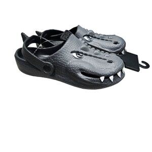 NWT Alligator-Themed Kids Clogs With Strap Dark Gray Rubber Shoes